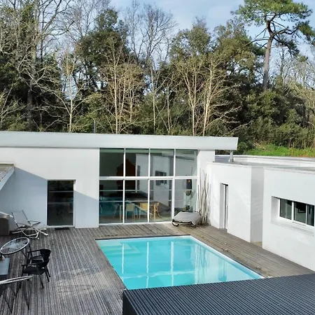 Villa Avec Piscine - 500m De La De Rampillon *