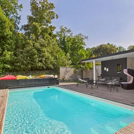Avec Piscine - 500m De La De Rampillon Villa
